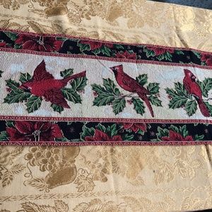 VINTAGE HOLIDAY TAPESTRY  RUNNER CARDINALS ON HOLLY  BRIGHT CHEERY  72"X 13"
